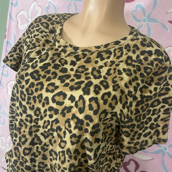 H&M Cheetah Animal Print Short Sleeve Shirt Size Large - Picture 5 of 6